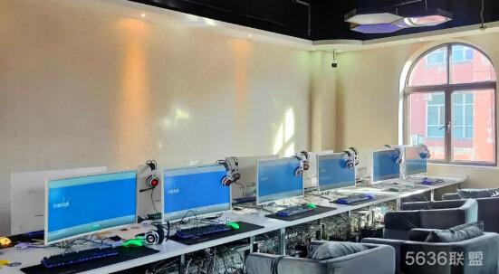 和硕县又新增一家高端网咖，四次元网咖开业
